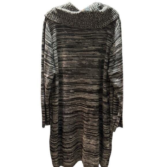 Sandra Darren 3X Black White Cowl Neck Sweater Dress | Long Sleeve | Plus Size - Picture 4 of 5